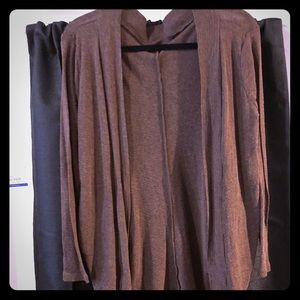 Cute, lightweight, open front, brown cardigan. M
